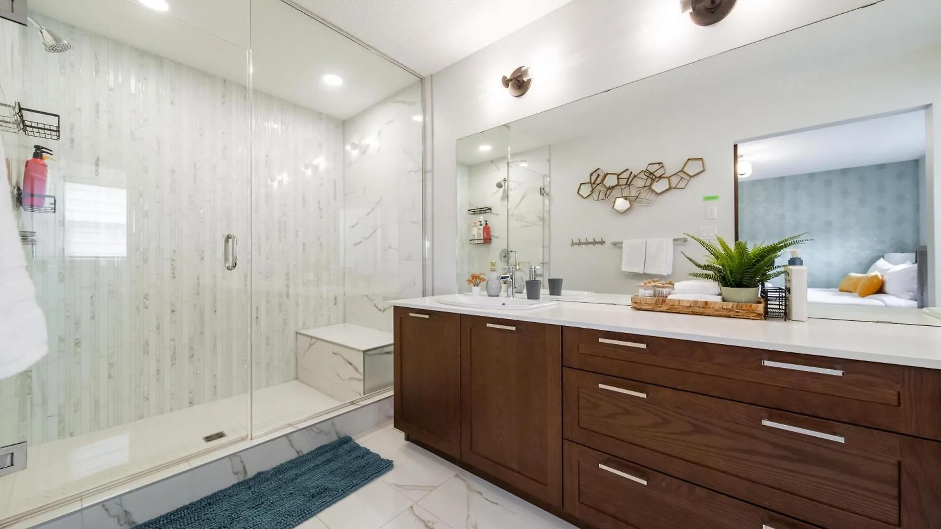 Semesterbostad 4Br Family Retreat With Hot Tub, 5 Beds, Close To Wem And Trails Edmonton Kanada