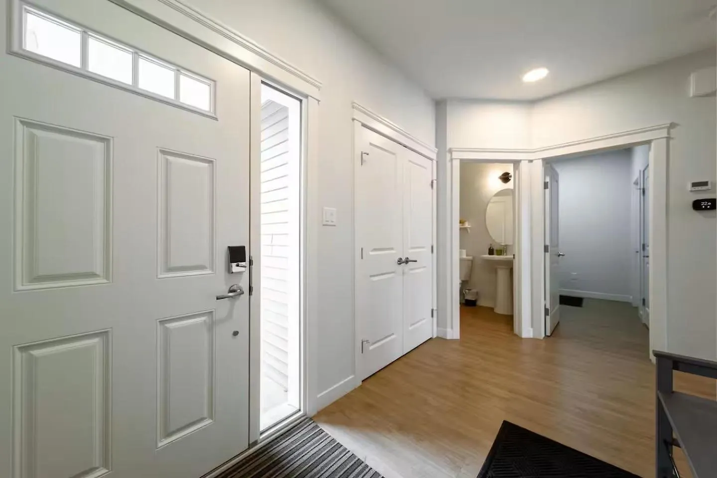 Semesterbostad 4Br Family Retreat With Hot Tub, 5 Beds, Close To Wem And Trails Edmonton