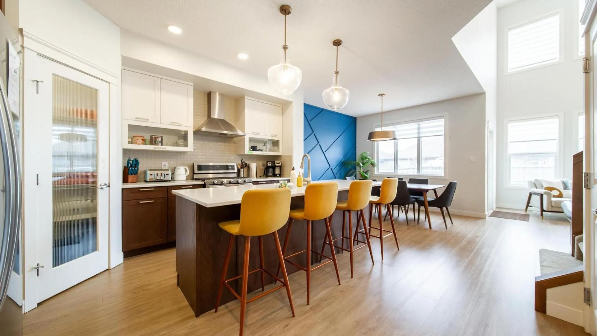 4Br Family Retreat With Hot Tub, 5 Beds, Close To Wem And Trails Edmonton